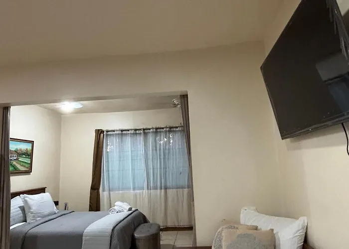 Apartment Paradise *
